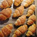 Samu Edit Cooksnap-ja, amikor elkészítette a(z) Vajas- sajtos kifli 🥐 receptet.