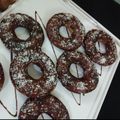 Monali Dattani का कुकस्नैप जब उन्होंने चॉकलेट डोनट (chocolate donut recipe in Hindi) बनाया था।