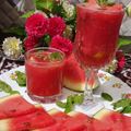 Shashi Chaurasiya का कुकस्नैप जब उन्होंने वाटरमेलन नींबू मोजितो (Watermelon nimbu mojito recipe in hindi) बनाया था।