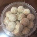 Cooksnap dari may untuk resep Snowball aka bola salju aka putri salju (lebih kerasa susu vanil
