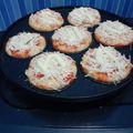 Cooksnap dari Yuanitha Rizkiyah untuk resep Pizza mini empukk