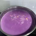Cooksnap Azila Alwi semasa beliau membuat Bubur Jagung Keledek Ungu.