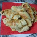 صورة من Rana Fares ، شاركها بعد تجربة وصفة فطاير لبنة مع البصل المقلي وحبة البركة ☺😋