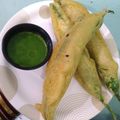 Swati Bharadwaj का कुकस्नैप जब उन्होंने मिर्च की पकौड़ी (Mirch ki pakodi recipe in Hindi) बनाया था।