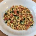 El cooksnap de estcolrod (Esther) cuando hizo Tabulé de quinoa con garbanzos, pepino y tomate.