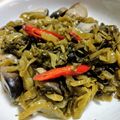 Lalala 的 酸菜炒麵腸 cooksnap