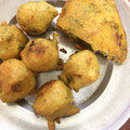 Lata Aswani's cooksnap of when they made Bread and aloo pakora.