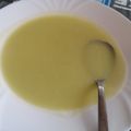 Farkas Lány Cooksnap-ja, amikor elkészítette a(z) Fokhagymás cukkini krémleves receptet.