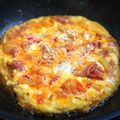 Cooksnap από 🧁 Έλενα 🧁 Ζερβού 🧁 στη συνταγή Ομελέτα 🍳 με πατάτα 🥔, λουκάνικα, πιπεριά 🌶️ και τυρί 🧀
