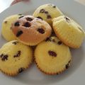 รูป Cooksnap ของ Manas Sang เมื่อเขาทำ คัพเค้กลูกเกด สปั้นจ์ลูกเกด Raisin Muffins #ทำขายรวย