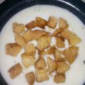 Sötényi-Varga Kata Cooksnap-ja, amikor elkészítette a(z) Fokhagyma krémleves receptet.