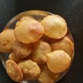 Charusheela Prabhu's cooksnap of when they made इन्स्टंट  मालवणी कोंबडी वडे (kombdi vade recipe in marathi).