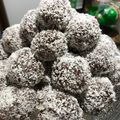 Anett Szatmáry Cooksnap-ja, amikor elkészítette a(z) 🥥 Kókuszgolyó 🥥 receptet.