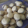 El cooksnap de lau_802010 cuando hizo Alfajores de maizena ecónomicos y tiernitos.