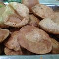 Konika bansal का कुकस्नैप जब उन्होंने उड़द दाल की कचौड़ी (Urad dal ki kachori recipe in hindi) बनाया था।