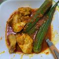 Cooksnap Nor Amirah Mohd Rupiah semasa beliau membuat Asam pedas ayam.