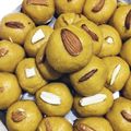 Neelam Pushpendra Varshney का कुकस्नैप जब उन्होंने बेसन के लड्डू (Besan ke laddu recipe in hindi) बनाया था।
