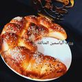 صورة من وردة الياسمين المتألقة ، شاركها بعد تجربة وصفة خبزة محشية بالجبن على شكل هلال رمضان 🌙☀️