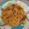 Cooksnap Wani Nizan semasa beliau membuat Bihun goreng kampung.