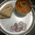 Gautami का कुकस्नैप जब उन्होंने आलू टमाटर और हरी प्याज़ (aloo tamatar aur hari pyaz recipe in Hindi) बनाया था।