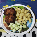 El cooksnap de Eliza Julietta Montufar cuando hizo Tortitas de carne de res con coditos en mantequilla de ajo.