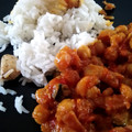 El cooksnap de DelicIANNcook cuando hizo Curry de verduras y garbanzos con arroz basmati.