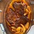 Cooksnap από dapeitou στη συνταγή Μπριζόλες με πατάτες στο φούρνο!!!