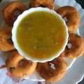 Madhumita Saha's cooksnap of when they made মেদু বড়া.
