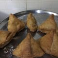 Nisha Namdeo का कुकस्नैप जब उन्होंने चटपटा समोसा (Chatpata samosa recipe in hindi) बनाया था।
