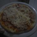 Cooksnap dari muhamad salman al habib untuk resep Pizza Kornet Sosis Simple