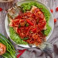 Cooksnap Lily Suryani Mohd Ali semasa beliau membuat Siakap Masam Manis.