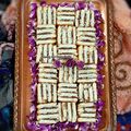 کوک اسنپ بانوی کرمانشاهی بعد از امتحان کردن اسلایس خرمای مدرن.