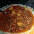El cooksnap de Melanie Bayley cuando hizo Guiso de lentejas con cracovia y salchicha con salsita picante.