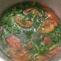 Cooksnap của Ngoc Anh Le khi họ làm theo món Canh cải cúc nấu với cà chua và thịt băm 😙