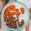 Cooksnap de Rita Estevens quando cozinhou Iogurte natural com fruta para um pequeno almoço delicioso.