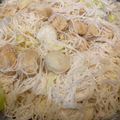 Cooksnap MocQue semasa beliau membuat Bihun goreng putih simple😍.