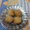 Dipti Mehrotra का कुकस्नैप जब उन्होंने उड़द दाल की कचोड़ी (Urad Dal ki kachori recipe in Hindi) बनाया था।