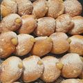 Cooksnap dari Fasni Harefa untuk resep Bombolini italian donat with vla vanilla😍