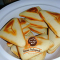 Ummu Sulaymah's cooksnap of when they made Cake in a toaster.