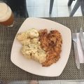 El cooksnap de Loany Barranco cuando hizo Pechuga de Pollo al Limón y orégano, con papas en crema de leche con ajo porro y pimienta roja.
