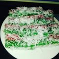 Cooksnap dariYayah Rukoyah Nasir untuk resep Lapis singkong pelangi