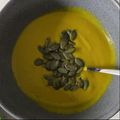 Cooksnap de Francisco Pereira quando cozinhou Creme de abóbora e curcuma.