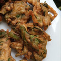 Anamta Azeem's cooksnap of when they made Crispy pakoras.