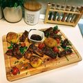 Nagy Katalin Cooksnap-ja, amikor elkészítette a(z) Fokhagymás oldalas, vele sült, rozmaringos burgonyával receptet.