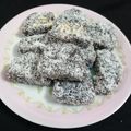 Sapana Kanani's cooksnap of when they made ખજુર રોલ.