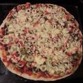 صورة من زكريا الفاخري، شاركها بعد تجربة وصفة بيتزا كوفري في طاجين 🍕