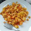El cooksnap de Mar Zamo cuando hizo Garbanzos compuestos con pechuga de pollo y papas fritas.