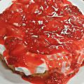 Umme Ahmad's cooksnap of when they made Strawberry jam cake.