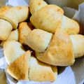 Tünde Sipos Cooksnap-ja, amikor elkészítette a(z) Kelesztés nélküli tejes kifli receptet.