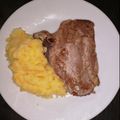 El cooksnap de Paola Alarcon cuando hizo Chuletas de cerdo con puré mixto.